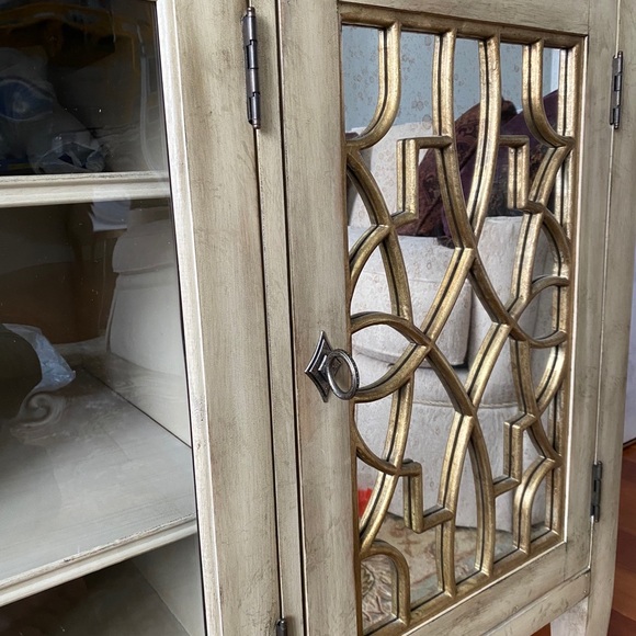 Hooker Furniture Sanctuary Console - Picture 5 of 10